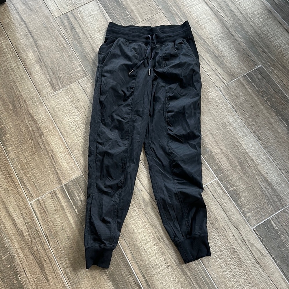 Lululemon studio dance joggers